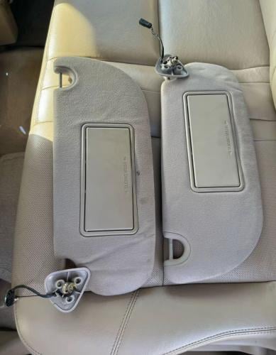 شماسات فورد فكتوريا / جراندماركيز (رصاصي)