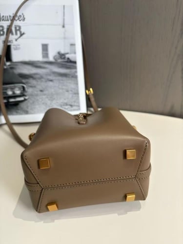 شنطة سان لورانLE37 Mini مقاس 15cm