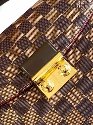 شنطة لويس فيتون CROISETTE مقاس 24cm