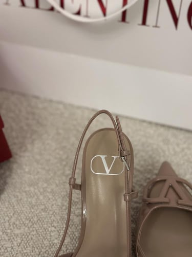 كعب فالنتينو