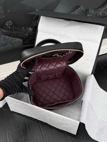 شنطة شانيل مقاس 21.5cm