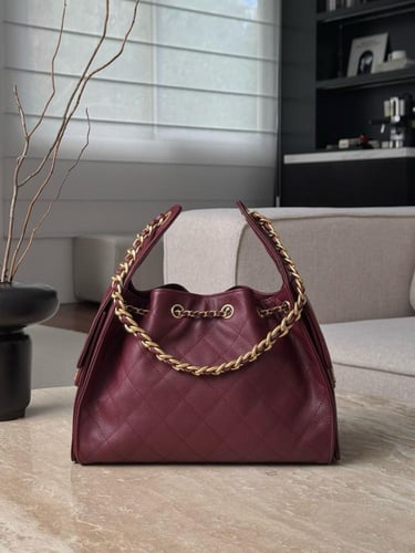 شنطة شانيل hobo bag