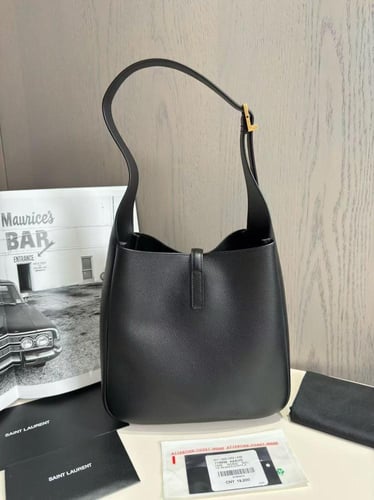 شنطة سان لوران LE 5a7 مقاس 23cm