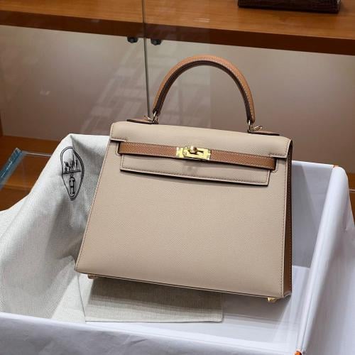 شنطة هيرميسKelly 25cm Epsom