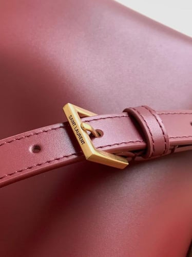 شنطة سان لورانLE37 Mini مقاس 20cm