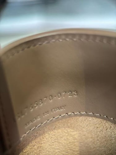 شنطة سان لورانLE37 Mini مقاس 15cm