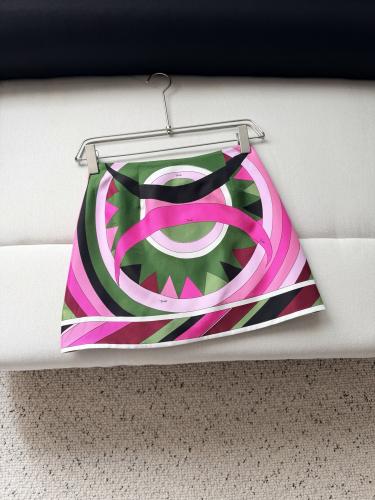 تنورة Pucci