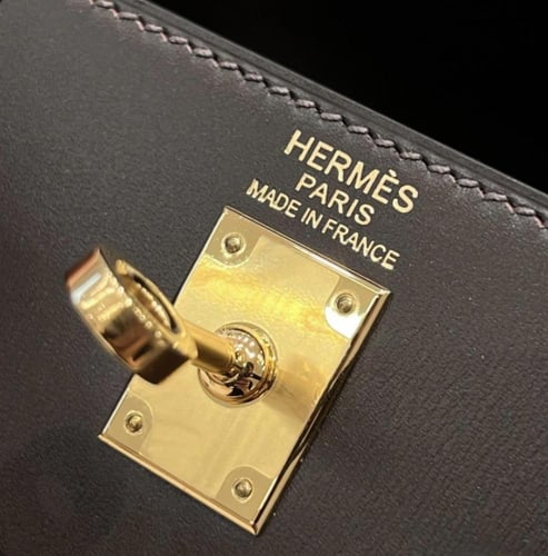 شنطة هيرميسKelly 25cm Box