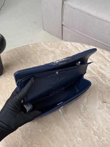 شنطة شانيل كلاسيك مقاس 23cm