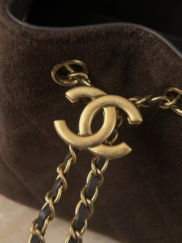 شنطة شانيل Mini hopo bag 22cm