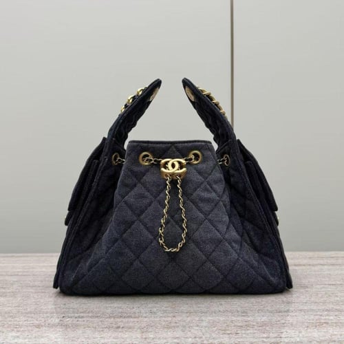 شنطة شانيل hopo bag مقاس 30cm