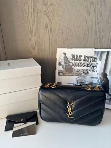 شنطة سان لورانLoulou chain bag مقاس 24cm