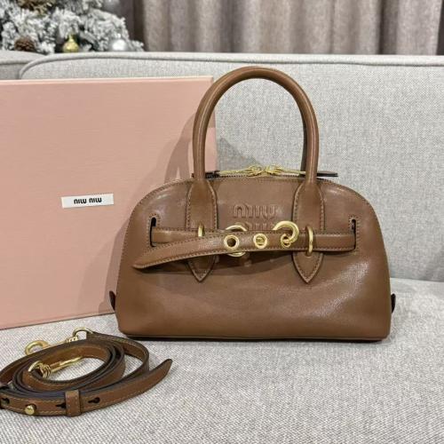 شنطة Miu Miu Aventure leather top-handle bag