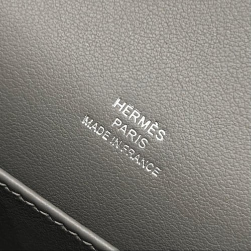 شنطة هيرميسKelly pochette swift