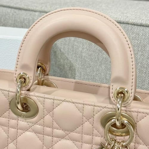 شنطة ديور Lady D-Joy Bag مقاس 26cm