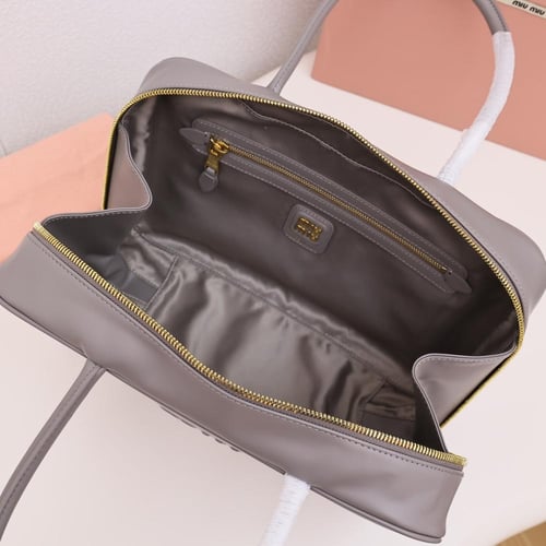 شنطة Miu Miu Arcadie leather