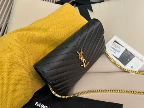 شنطة سان لوران مقاس 22cm