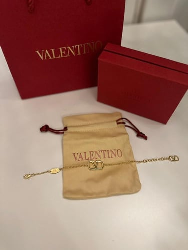 اسورة فالنتينو