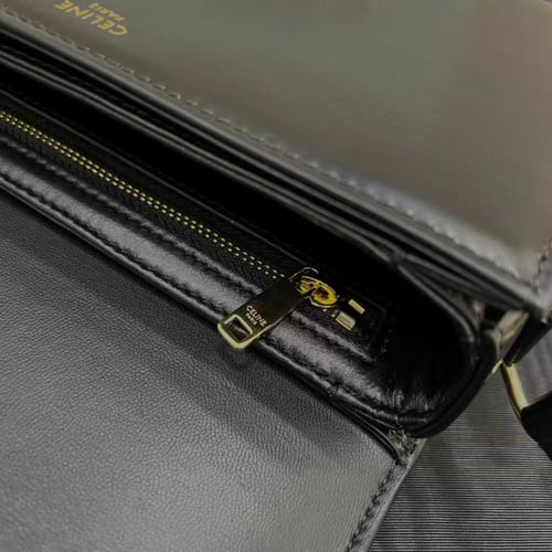 شنطة سيلين Teen Triomphe مقاس 18.5cm