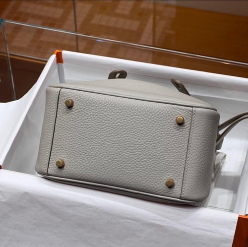 شنطة هيرميس 20cm mini Lindy