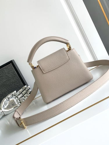 شنطه لويس فيتون