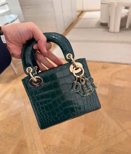 شنطة ديور Mini Lady Dior Bag مقاس 17cm
