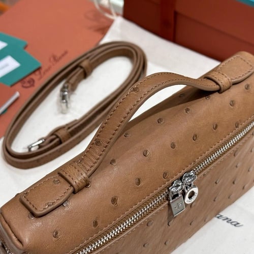 شنطة لورو بيانا مقاس 19cm