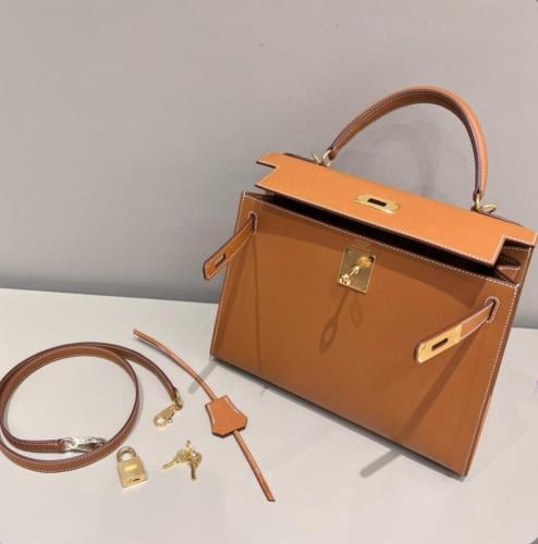 شنطة هيرميسKelly 28cm Epsom