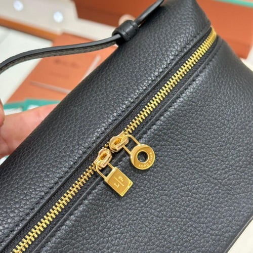 شنطة لورو بيانا مقاس 19cm