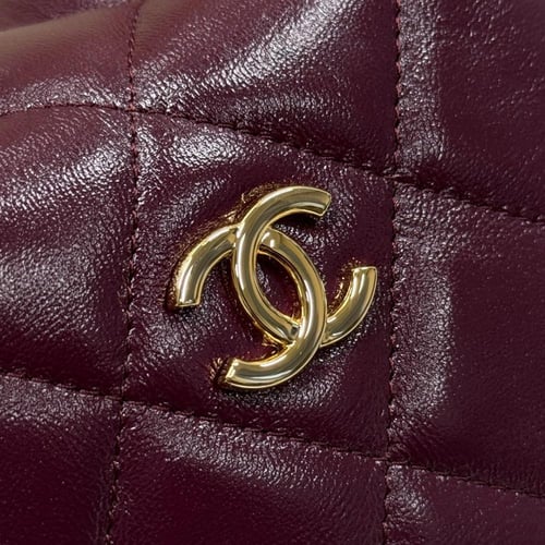 شنطة شانيل 24B مقاس 18.5cm