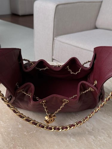 شنطة شانيل hobo bag