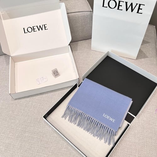 سكارف Loewe