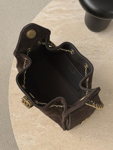 شنطة شانيل Mini hopo bag 22cm