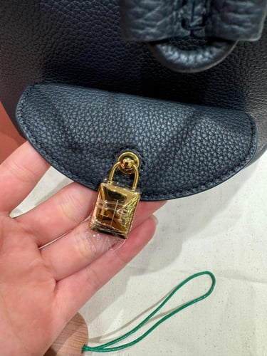 شنطة لورو بيانا