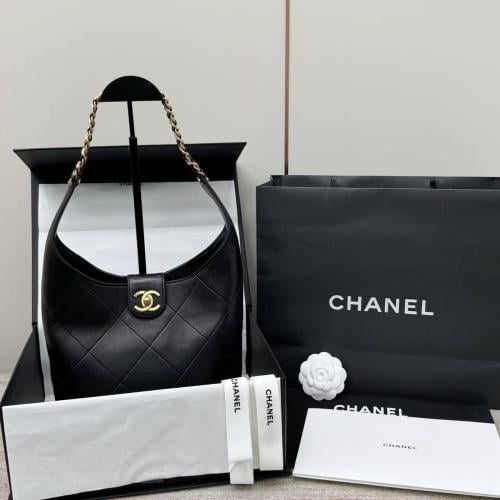 شنطة شانيل hopo 25p مقاس 27cm