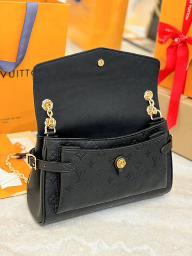 شنطه لويس فيتون