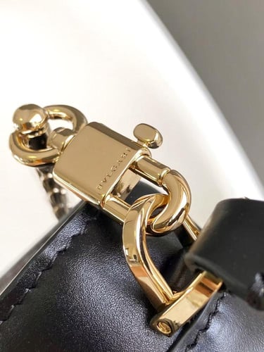 شنطة بولغاري Serpenti Forever مقاس 19cm