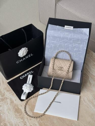 شنطة شانيل kelly