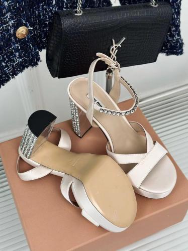 كعب ميو ميو