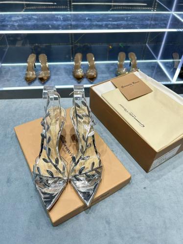 كعب Gianvito Rossi