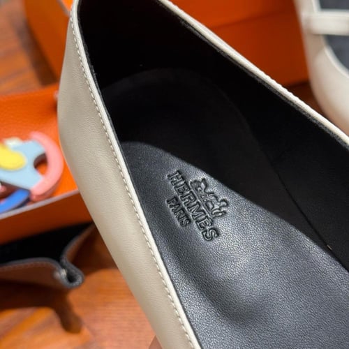 فلات هيرمز Kelly