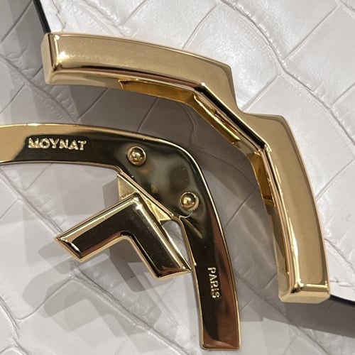 شنطة MOYNAT