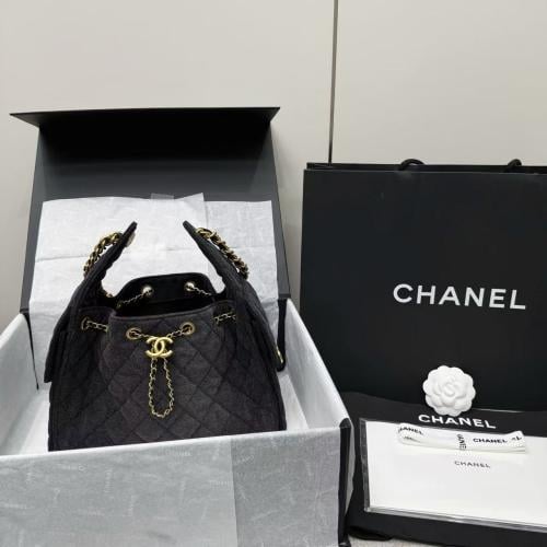 شنطة شانيل hopo bag مقاس 30cm