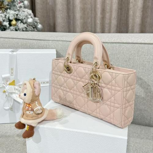 شنطة ديور Lady D-Joy Bag مقاس 26cm