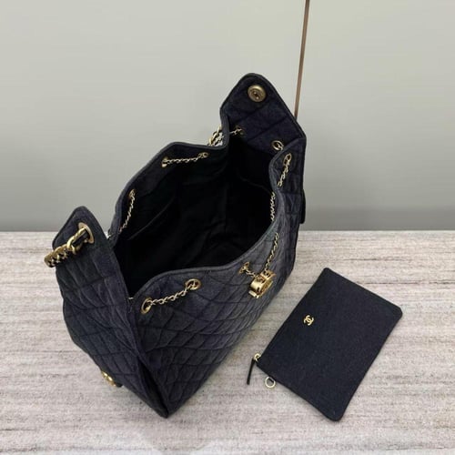 شنطة شانيل hopo bag مقاس 40cm