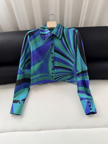قميص Pucci.