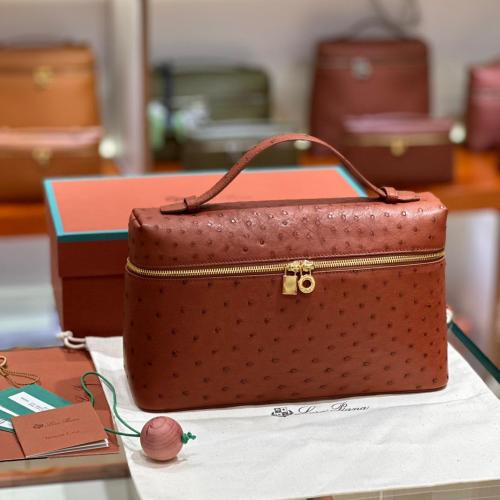 شنطة لورو بيانا