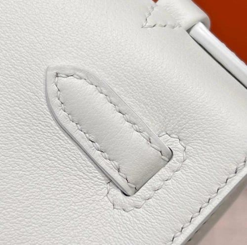 شنطة هيرميسKelly pochette swift