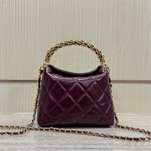 شنطة شانيل 24B مقاس 18.5cm