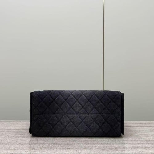 شنطة شانيل hopo bag مقاس 40cm